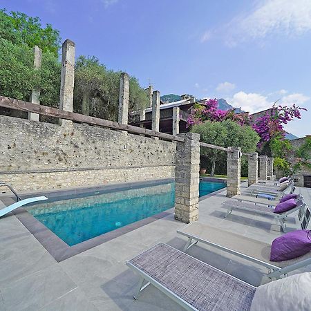 Villa Rachele: Stunning Luxury Villa In Centre Gargnano With Private Pool And Breathtaking Views 외부 사진