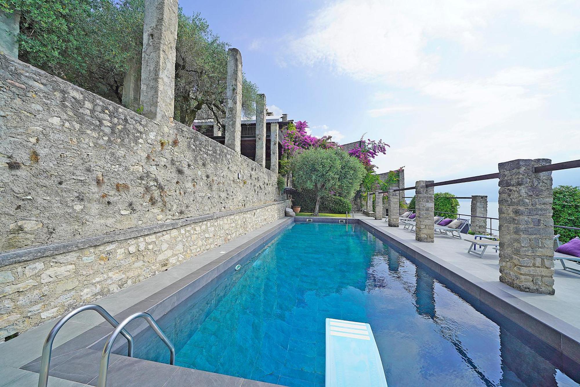 Villa Rachele: Stunning Luxury Villa In Centre Gargnano With Private Pool And Breathtaking Views 외부 사진