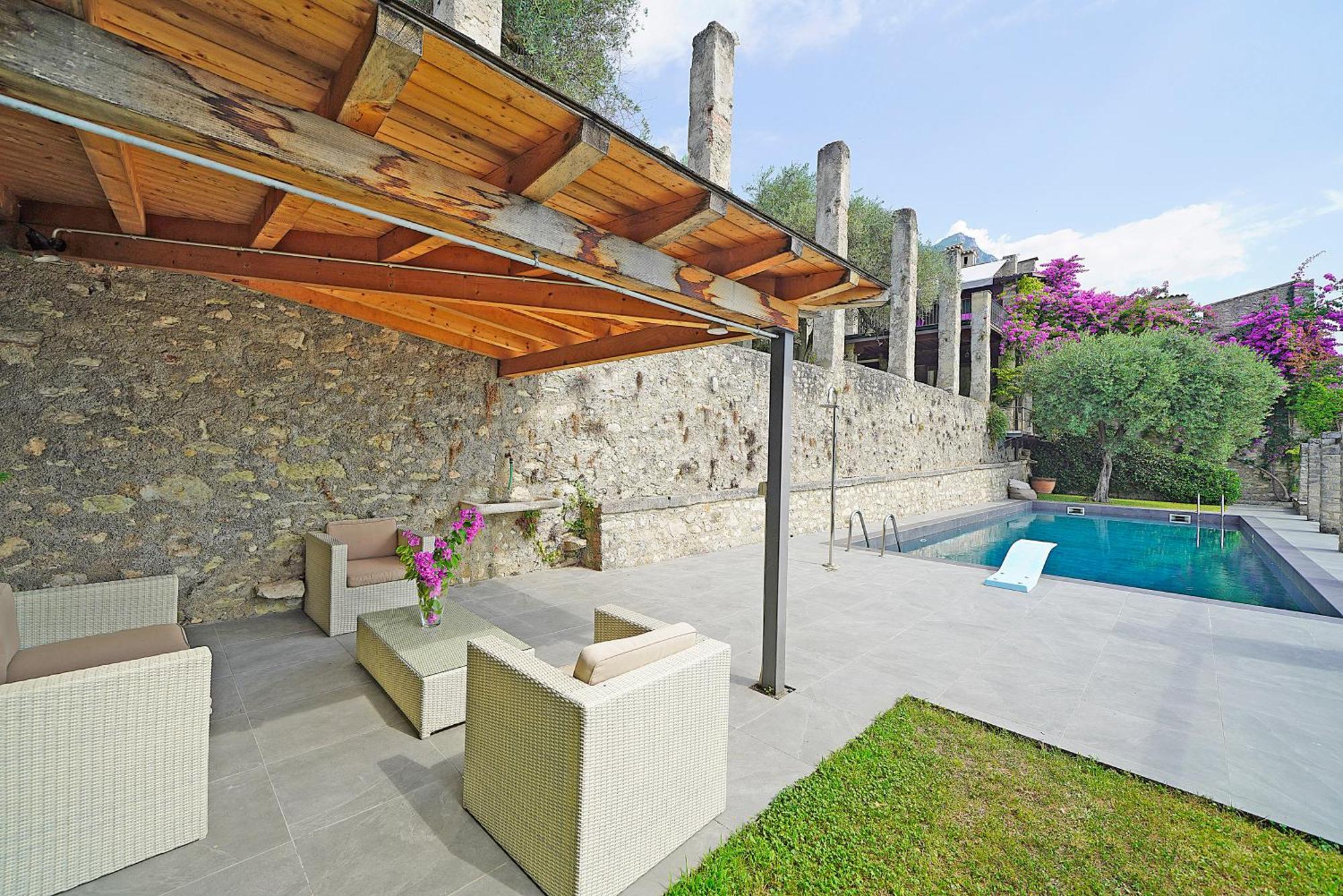 Villa Rachele: Stunning Luxury Villa In Centre Gargnano With Private Pool And Breathtaking Views 외부 사진