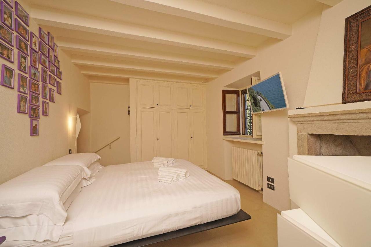 Villa Rachele: Stunning Luxury Villa In Centre Gargnano With Private Pool And Breathtaking Views 외부 사진