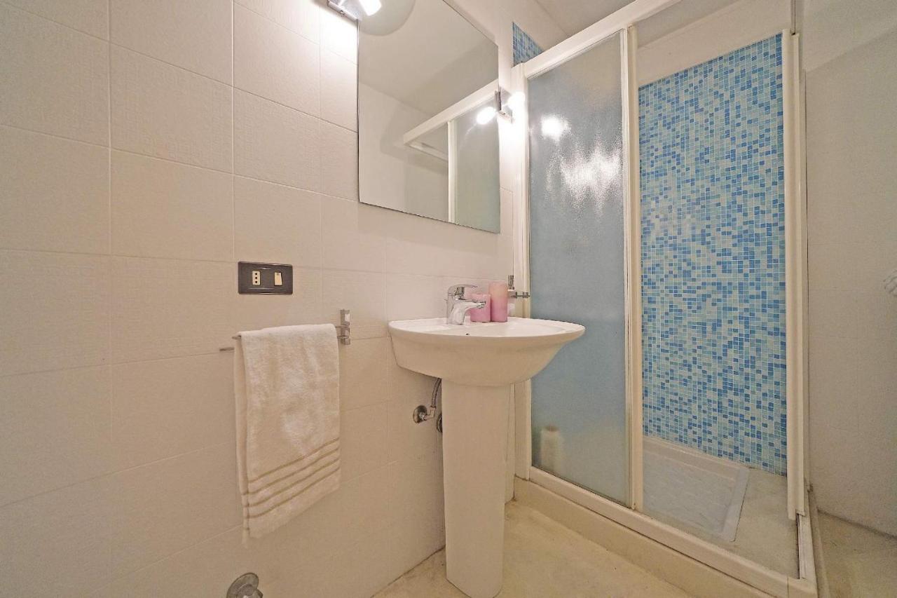 Villa Rachele: Stunning Luxury Villa In Centre Gargnano With Private Pool And Breathtaking Views 외부 사진